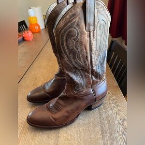 Ariat Tan Leather Cowboy Boots